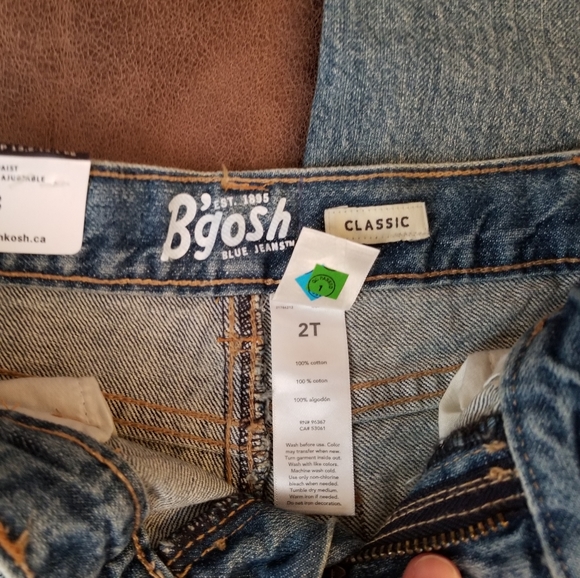 OshKosh Classic Fit Toddler Jeans - Picture 6 of 8